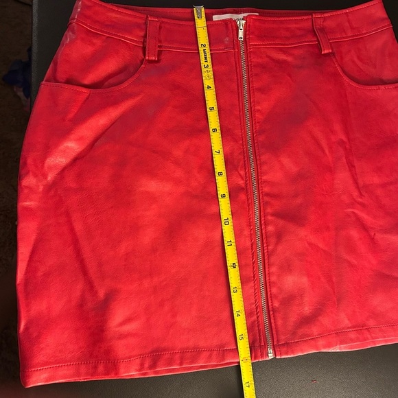 Honey Punch Red Faux Leather High Waist Body-con Zip Up Mini Skirt Size L Y2K - Picture 8 of 9